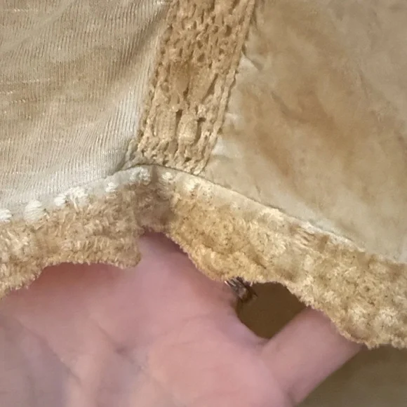 Knox Rose Mustard Embroidered Blouse - Picture 3 of 7